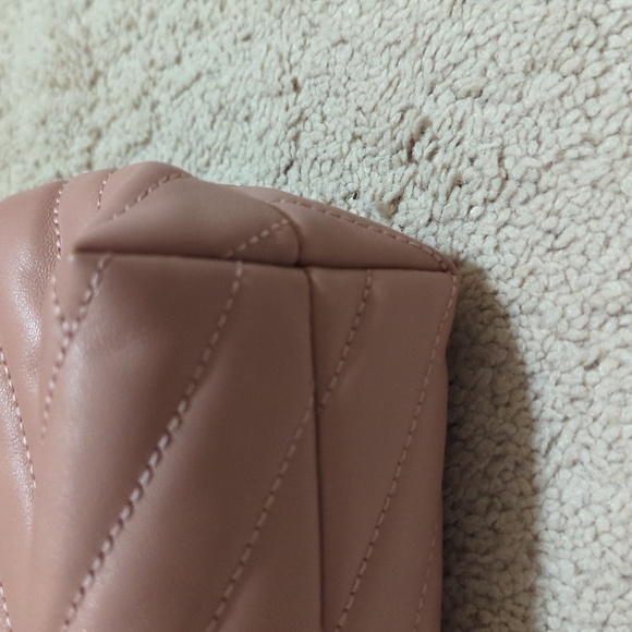 Tory Burch Kira Chevron Convertible Shoulder Bag - Picture 3 of 15